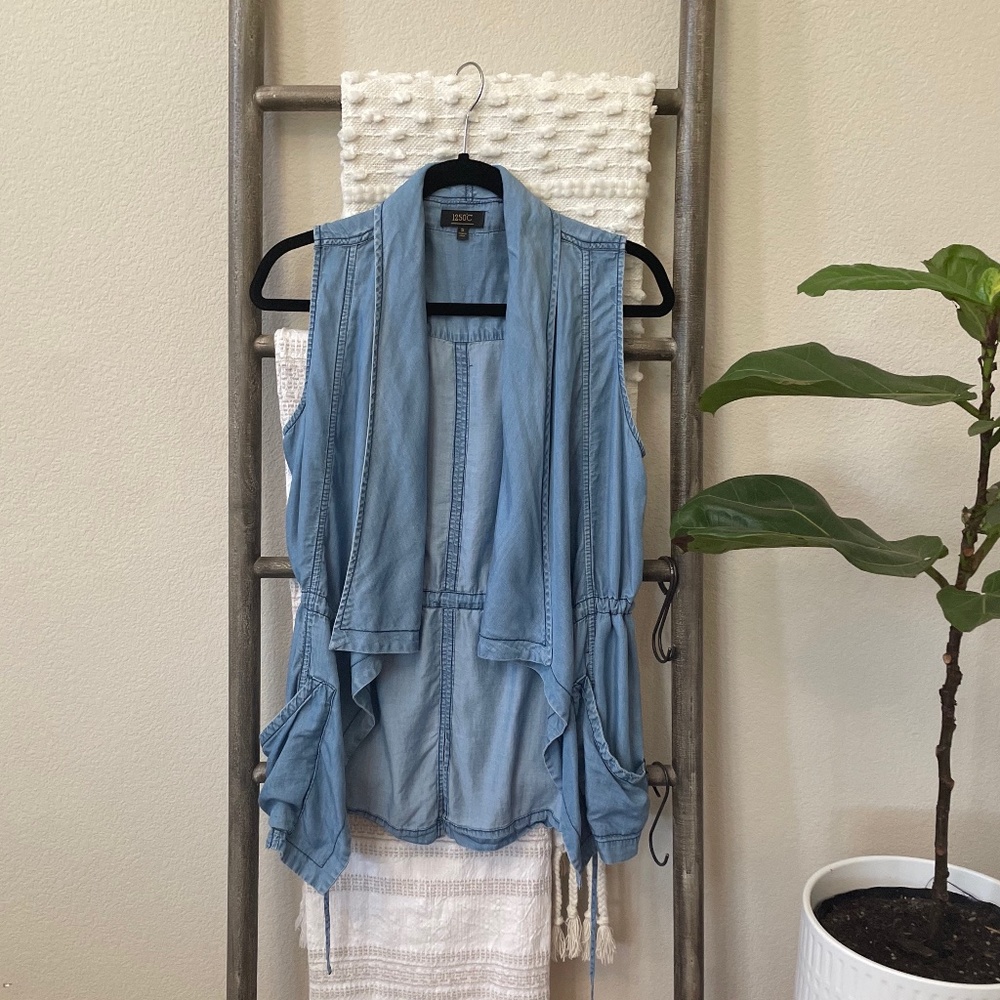 1250*C Chambray Waterfall Vest W/ Tie - Size S